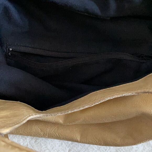 ANNA CORINNA Mid-City Tote Leather Shoulder Bag - Beige/Nude - Picture 8 of 9